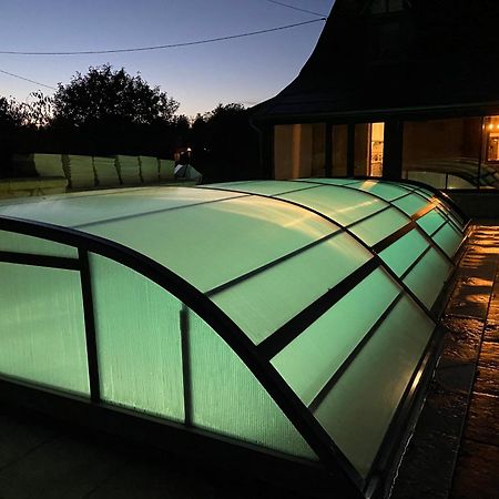 La Charmeraie : Gite De Charme, Piscine Et Spa Thésée エクステリア 写真